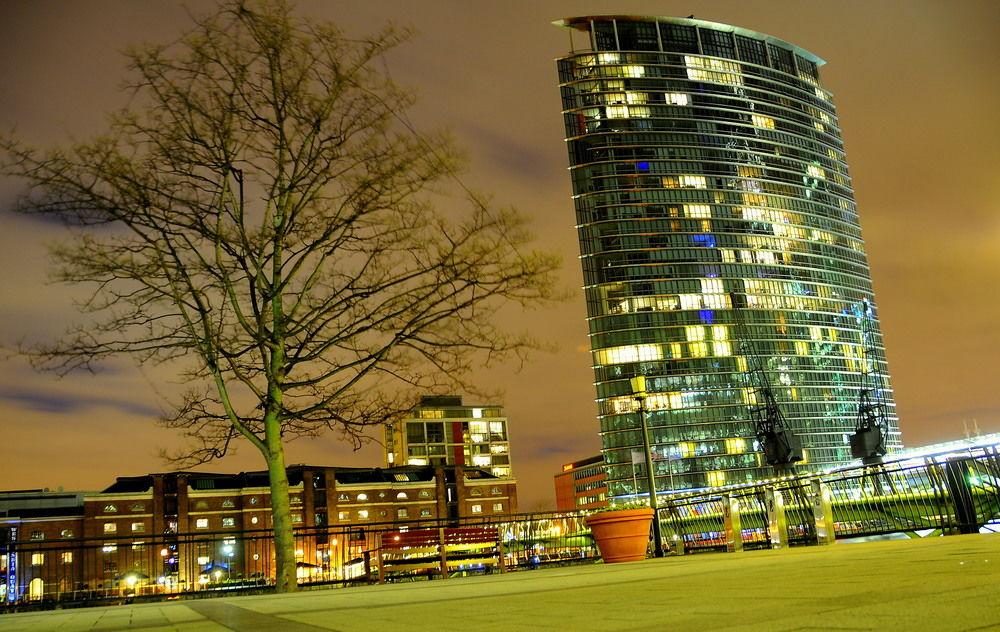 London Marriott Hotel Canary Wharf Ngoại thất bức ảnh The Arthouse, at the heart of the West End Quarter