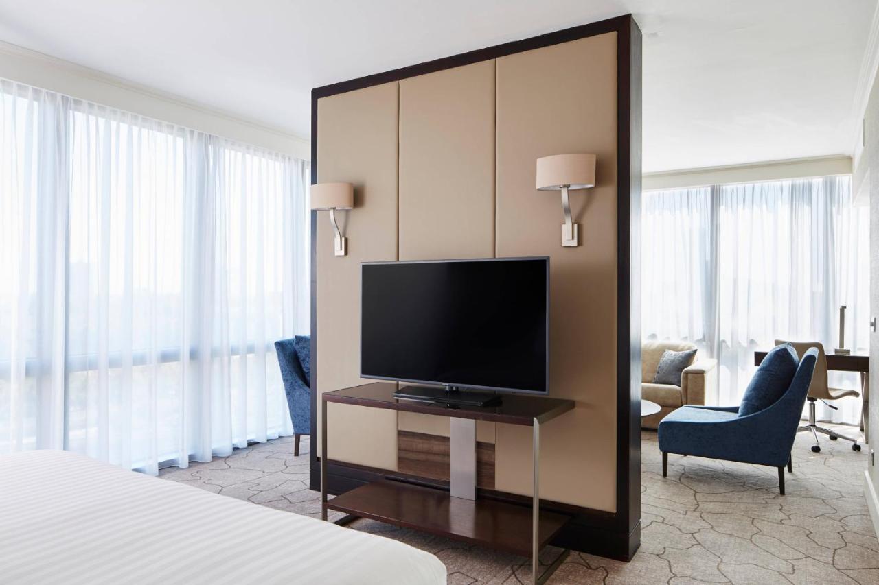 London Marriott Hotel Canary Wharf Ngoại thất bức ảnh A room at the hotel