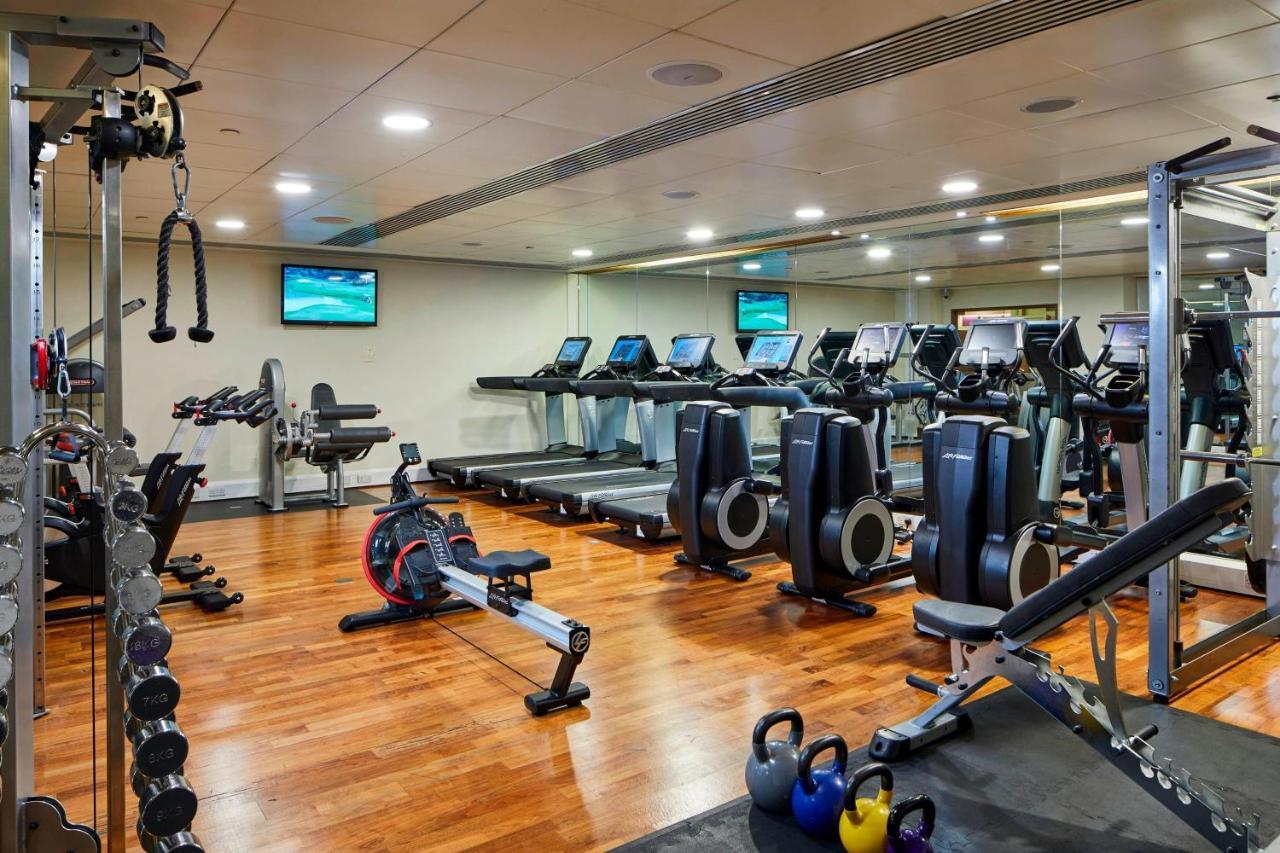 London Marriott Hotel Canary Wharf Ngoại thất bức ảnh The gym at the hotel