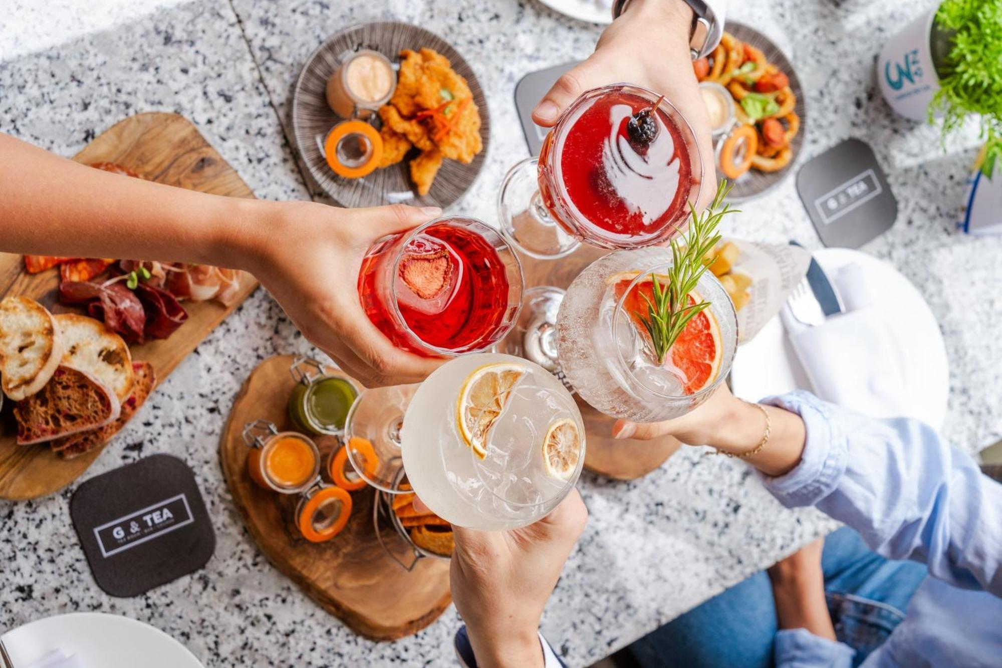 London Marriott Hotel Canary Wharf Ngoại thất bức ảnh Gin and tonic
