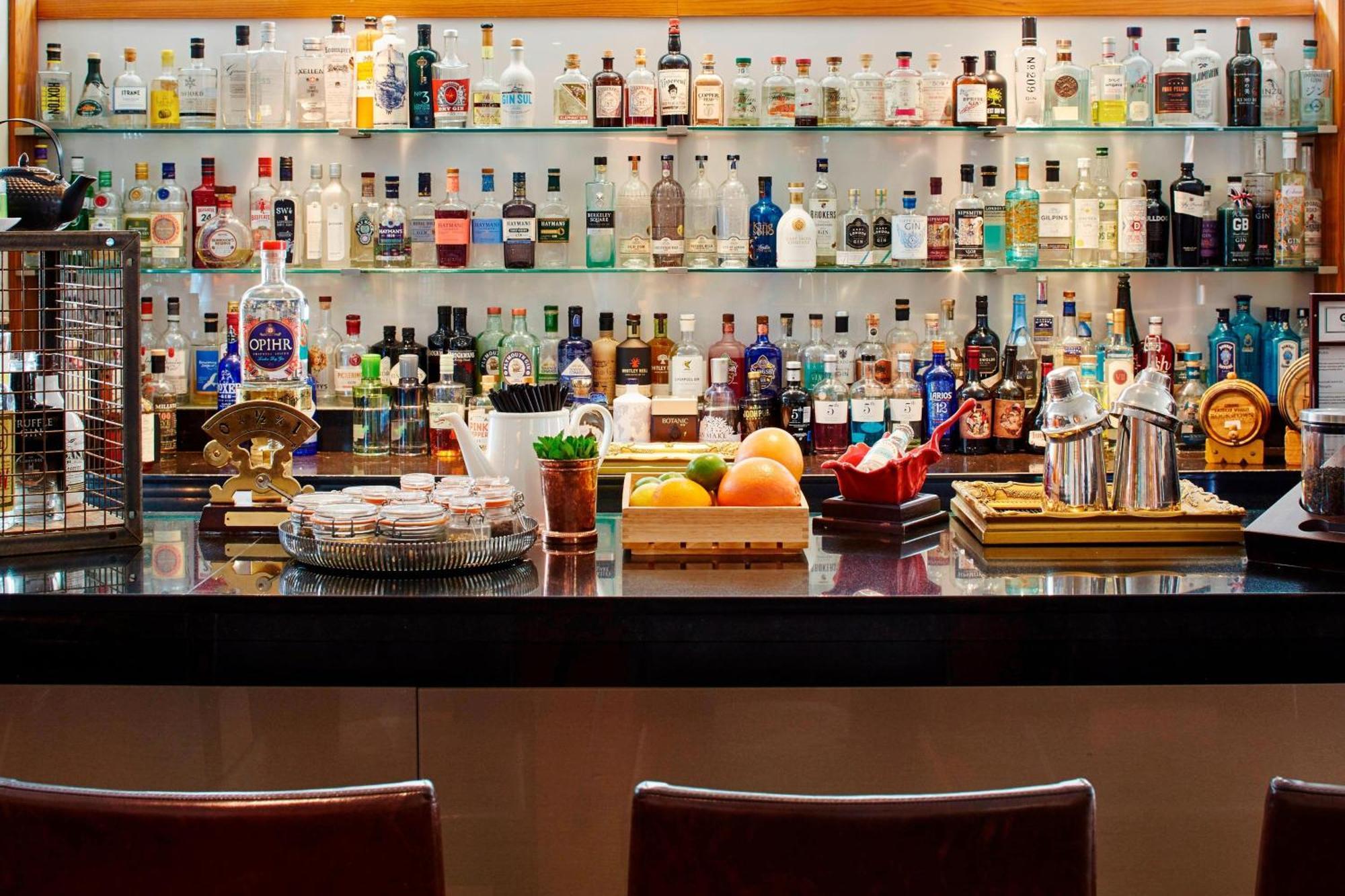 London Marriott Hotel Canary Wharf Ngoại thất bức ảnh A bar