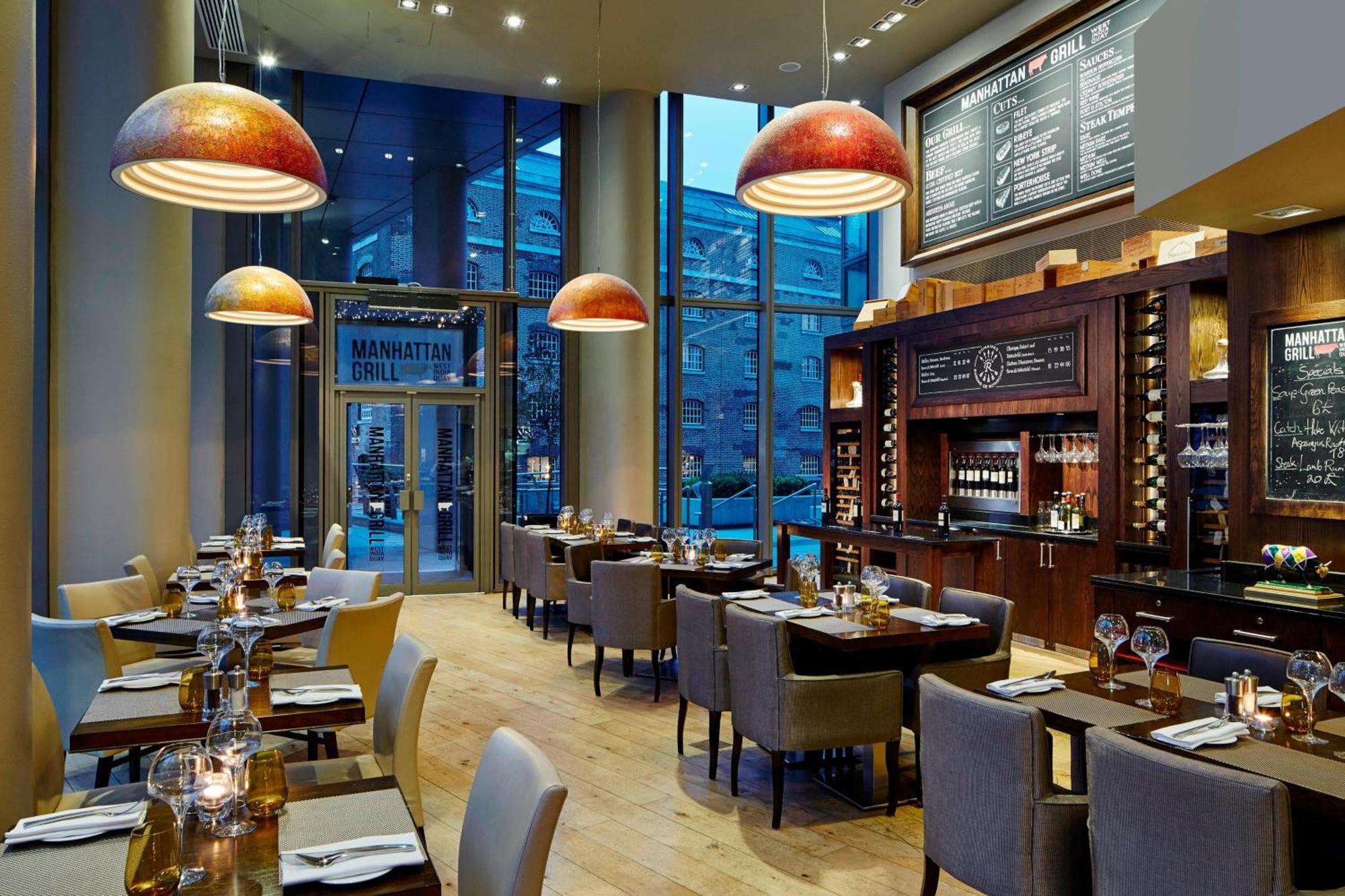 London Marriott Hotel Canary Wharf Ngoại thất bức ảnh The interior of the restaurant