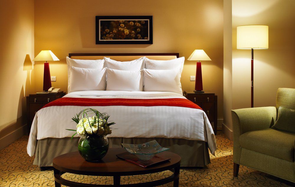 London Marriott Hotel Canary Wharf Ngoại thất bức ảnh A bedroom at the hotel